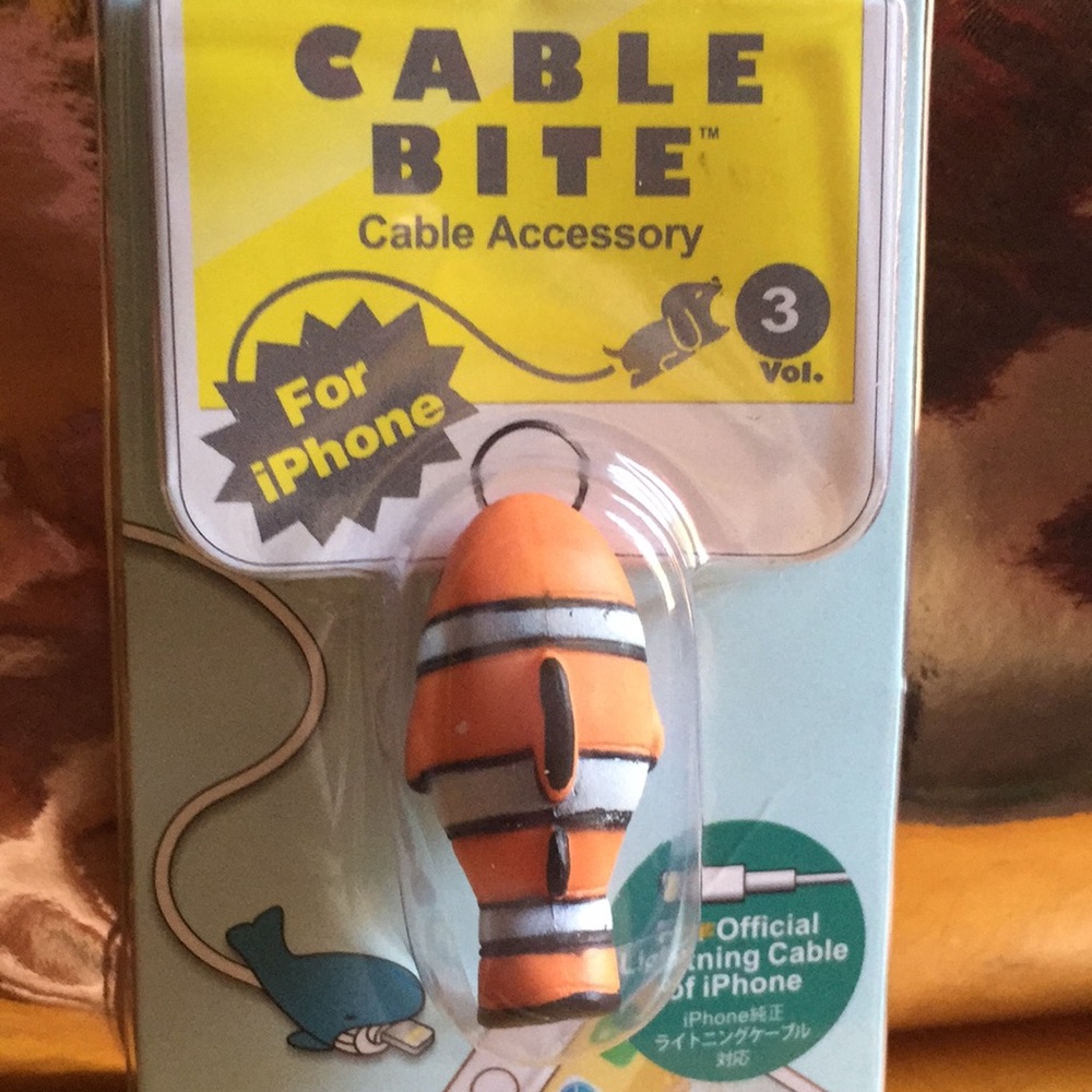 Cable bite accessorie clownfish